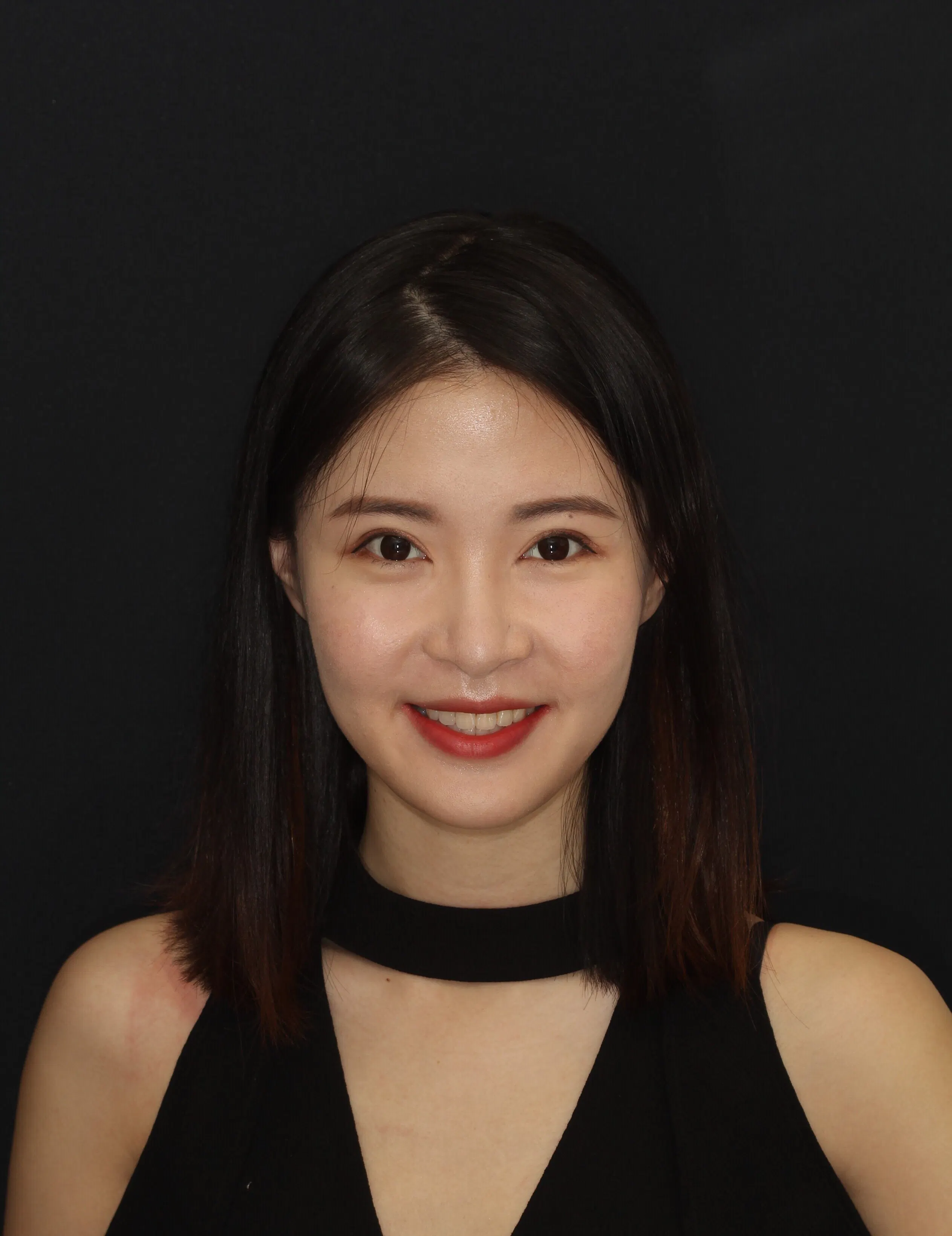 Dr Mia Yufei  Zhang